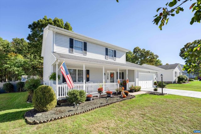 252 FLINT MOUNTAIN DR, Stuarts Draft, VA 24477