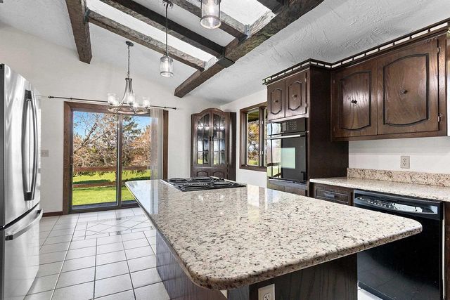 6165 MARYS ROAD, Luxemburg, WI 54217