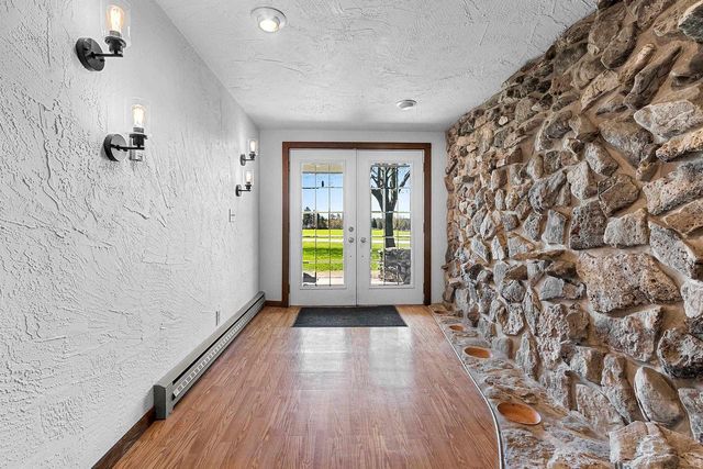 6165 MARYS ROAD, Luxemburg, WI 54217