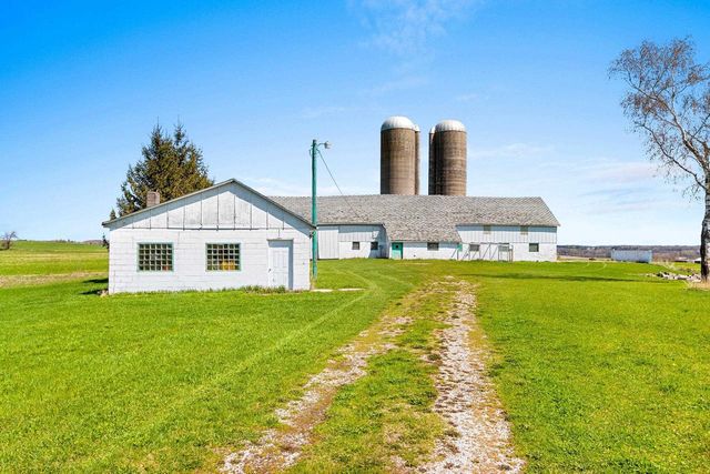 6165 MARYS ROAD, Luxemburg, WI 54217
