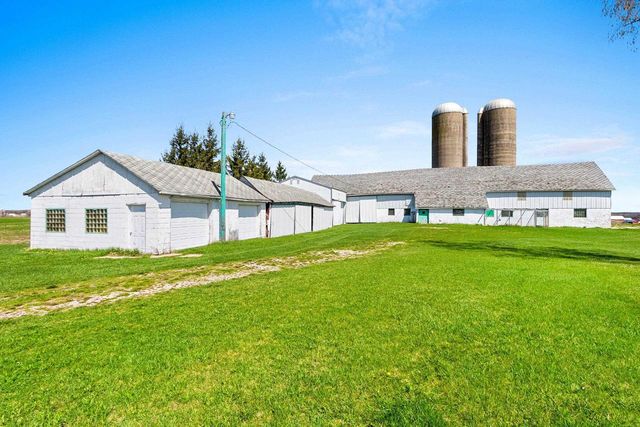 6165 MARYS ROAD, Luxemburg, WI 54217