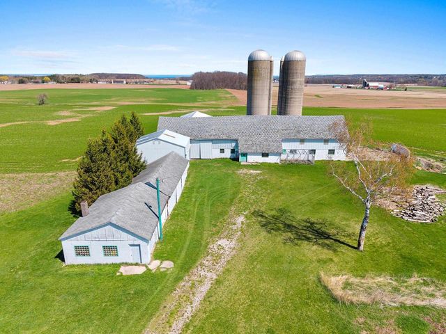6165 MARYS ROAD, Luxemburg, WI 54217