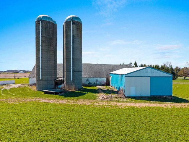 6165 MARYS ROAD, Luxemburg, WI 54217