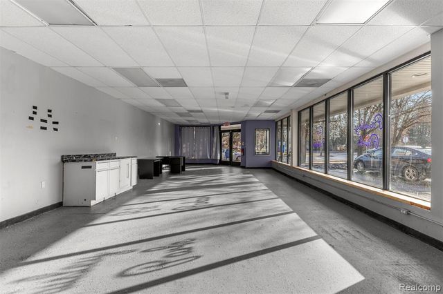 1850 Grindley Park Street, Dearborn, MI 48124