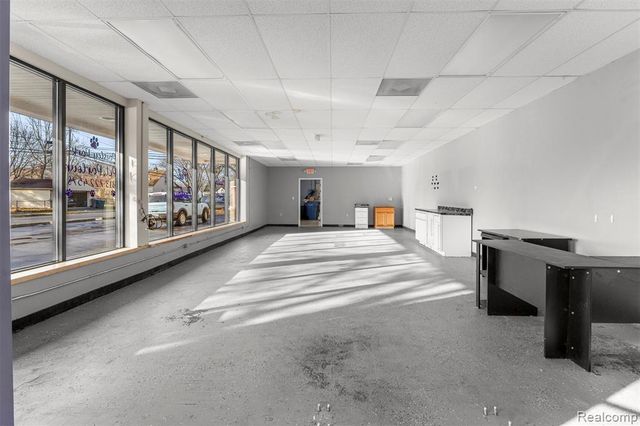 1850 Grindley Park Street, Dearborn, MI 48124