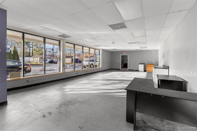 1850 Grindley Park Street, Dearborn, MI 48124