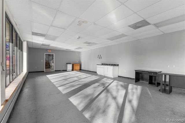 1850 Grindley Park Street, Dearborn, MI 48124