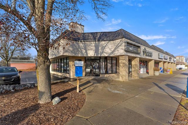 1850 Grindley Park Street, Dearborn, MI 48124