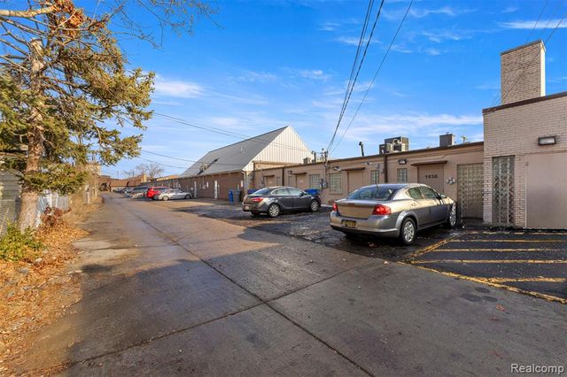 1850 Grindley Park Street, Dearborn, MI 48124