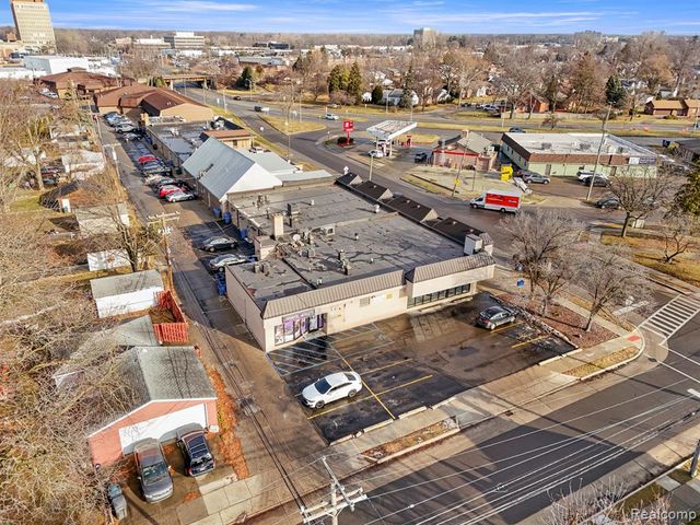 1850 Grindley Park Street, Dearborn, MI 48124