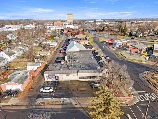1850 Grindley Park Street, Dearborn, MI 48124