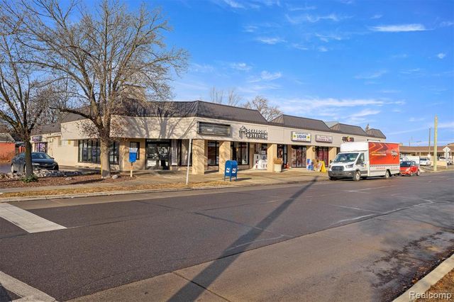 1850 Grindley Park Street, Dearborn, MI 48124
