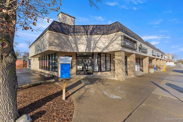 1850 Grindley Park Street, Dearborn, MI 48124