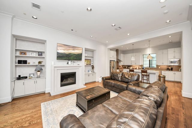 1608 Nevada Street C, Houston, TX 77006