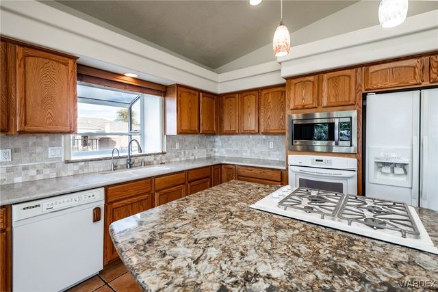 2576 Majestic Way, Bullhead City, AZ 86442