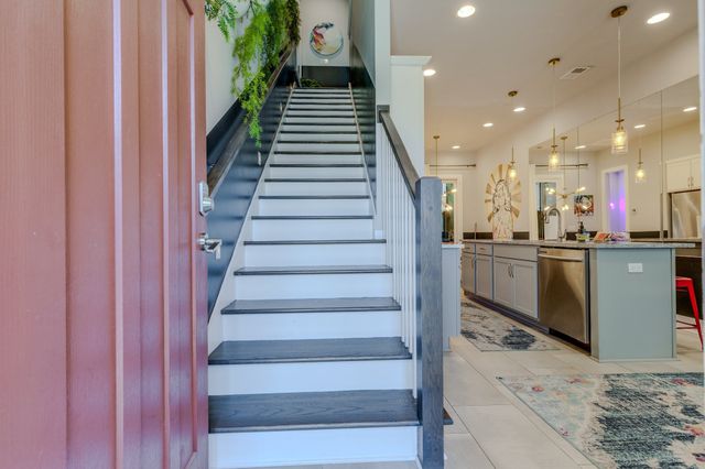707 26th Ave N Apt 6, Nashville, TN 37208