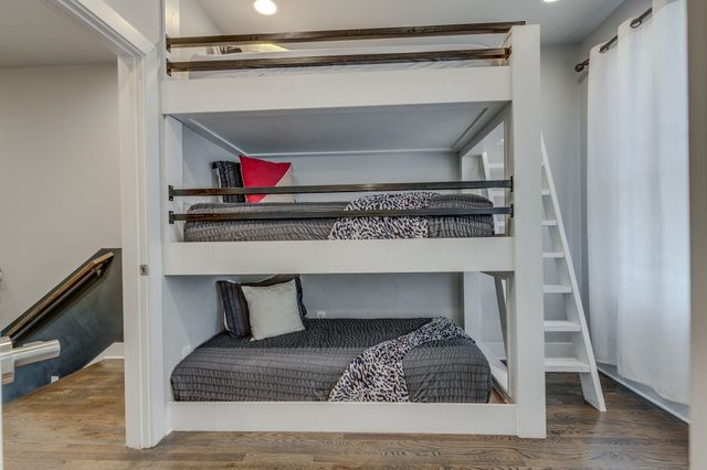 707 26th Ave N Apt 6, Nashville, TN 37208