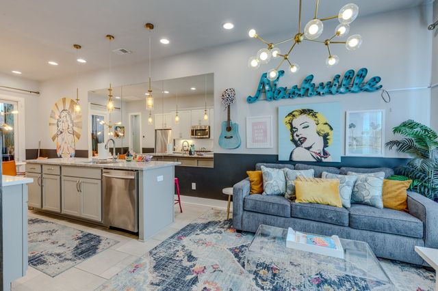 707 26th Ave N Apt 6, Nashville, TN 37208