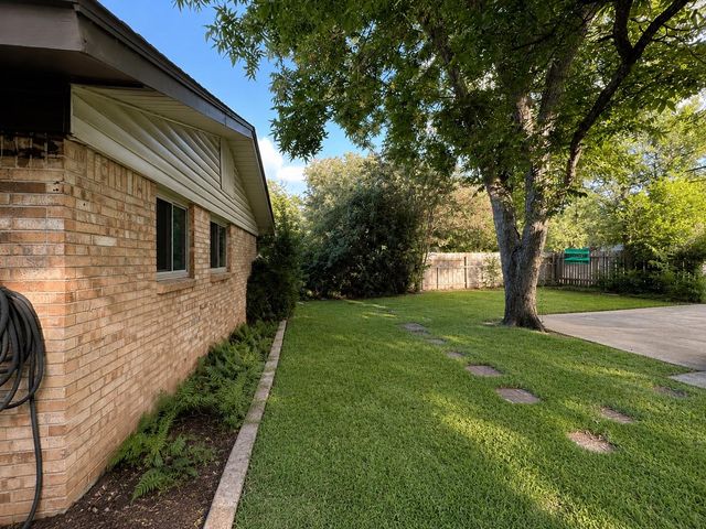 2303 Remuda TRL, Austin, TX 78745