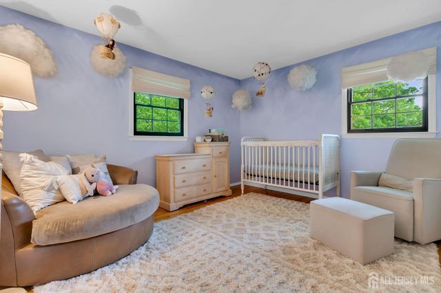 52 Eileen Way, Edison, NJ 08837