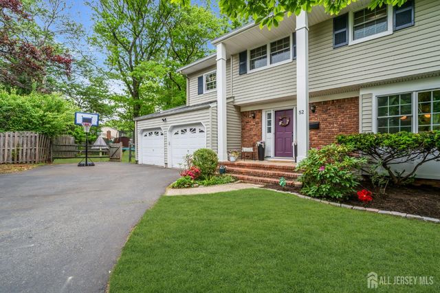 52 Eileen Way, Edison, NJ 08837