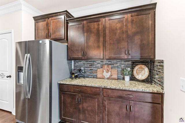 400 Avery Court, Bonaire, GA 31005