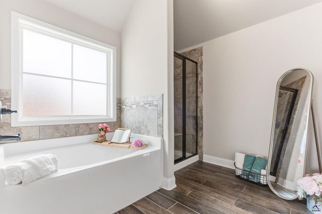 400 Avery Court, Bonaire, GA 31005