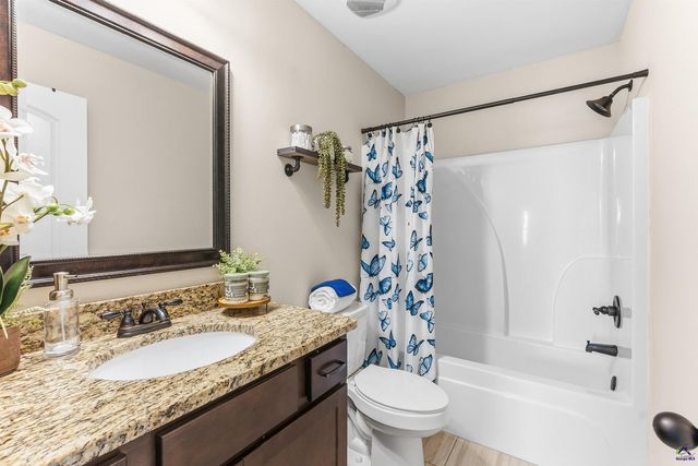 400 Avery Court, Bonaire, GA 31005