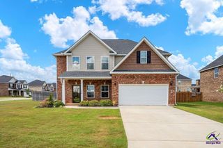 400 Avery Court, Bonaire, GA 31005