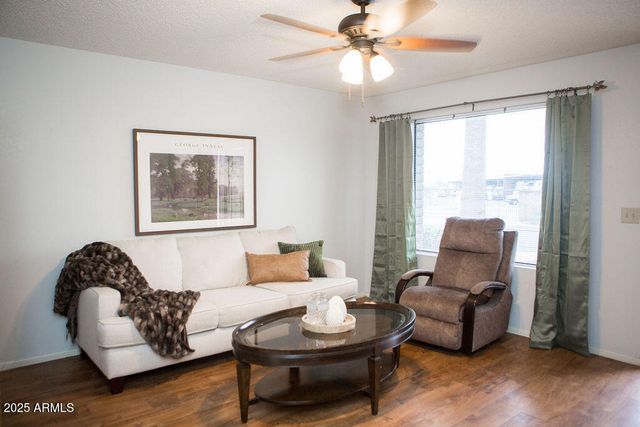 2064 S FARNSWORTH Drive 41, Mesa, AZ 85209