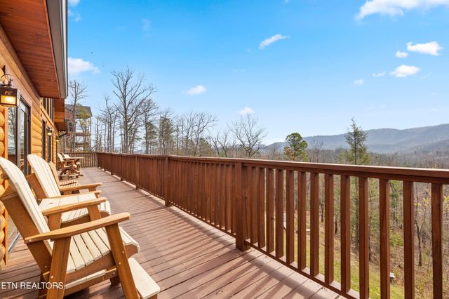 1845 Pinestand Ridge Way, Sevierville, TN 37862