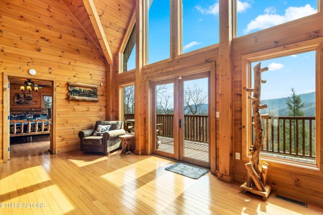 1845 Pinestand Ridge Way, Sevierville, TN 37862