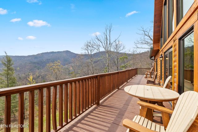 1845 Pinestand Ridge Way, Sevierville, TN 37862