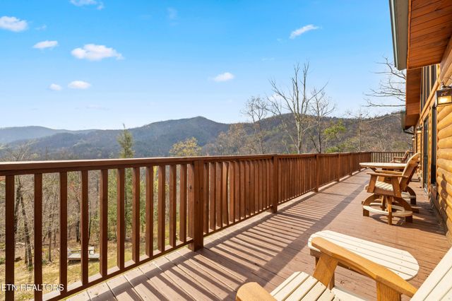1845 Pinestand Ridge Way, Sevierville, TN 37862