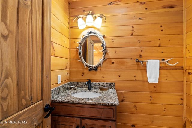 1845 Pinestand Ridge Way, Sevierville, TN 37862