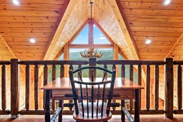 1845 Pinestand Ridge Way, Sevierville, TN 37862