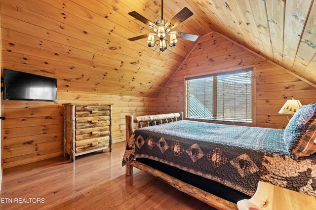1845 Pinestand Ridge Way, Sevierville, TN 37862