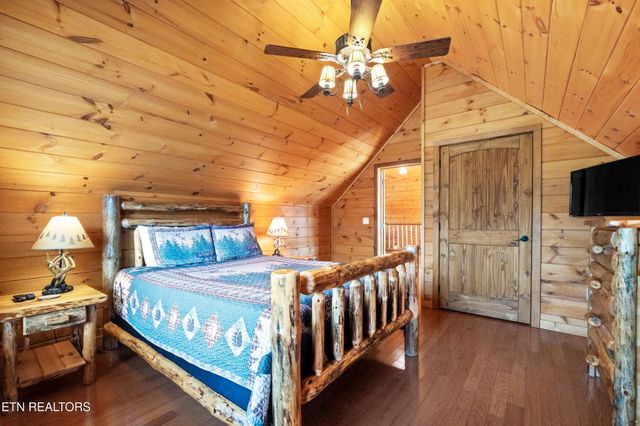 1845 Pinestand Ridge Way, Sevierville, TN 37862