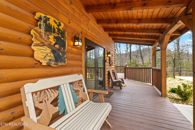 1845 Pinestand Ridge Way, Sevierville, TN 37862