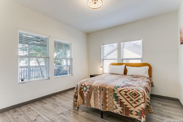 410 Gulf, San Antonio, TX 78202