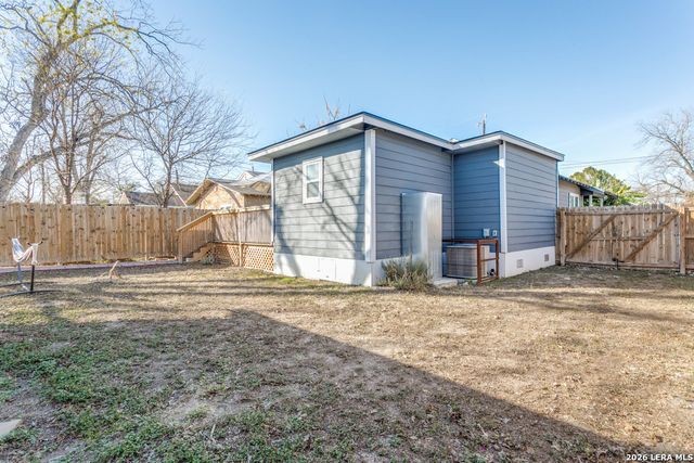 410 Gulf, San Antonio, TX 78202