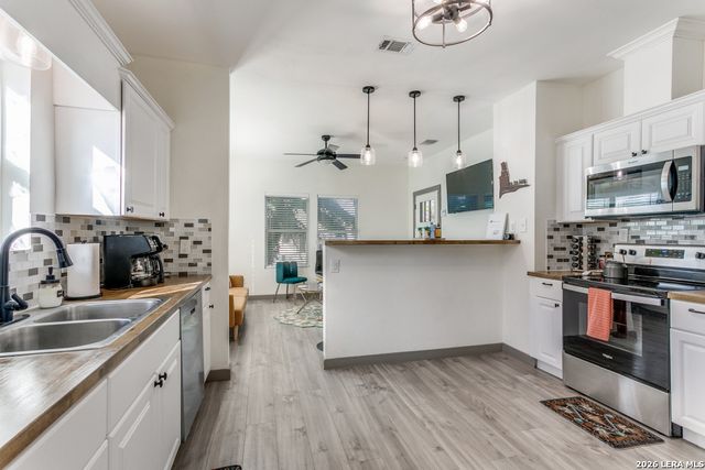 410 Gulf, San Antonio, TX 78202