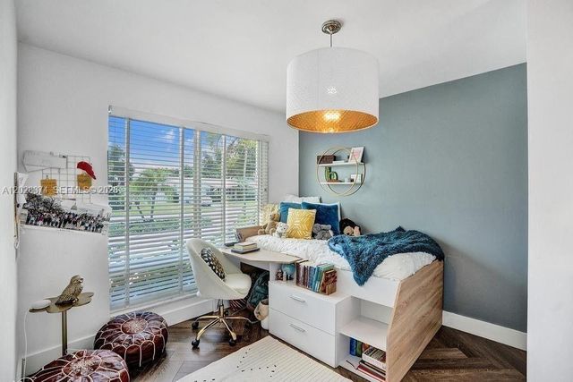 2080 NE 65th Street, Fort Lauderdale, FL 33308