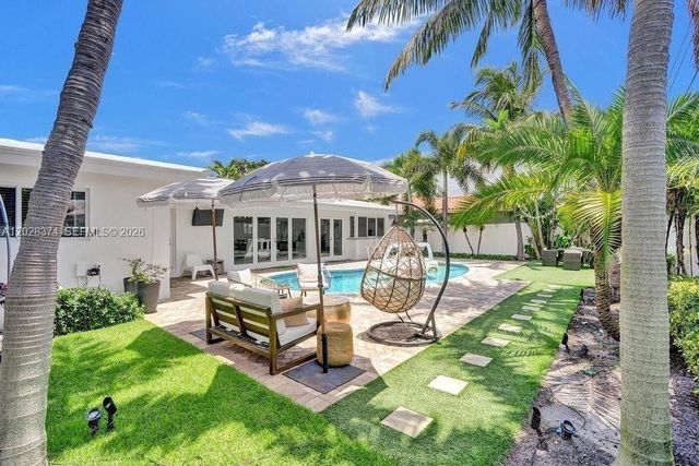 2080 NE 65th Street, Fort Lauderdale, FL 33308