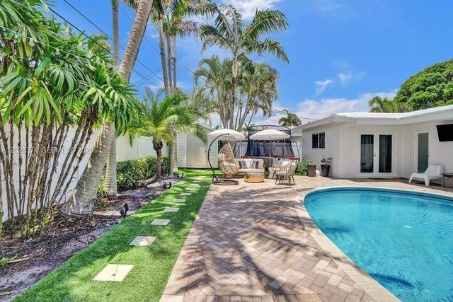 2080 NE 65th Street, Fort Lauderdale, FL 33308