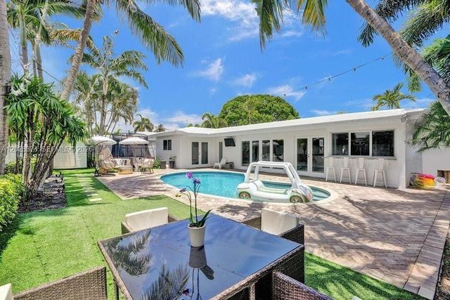 2080 NE 65th Street, Fort Lauderdale, FL 33308