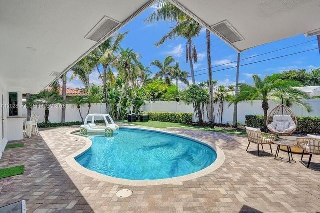 2080 NE 65th Street, Fort Lauderdale, FL 33308