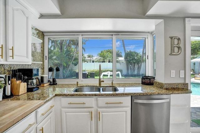 2080 NE 65th Street, Fort Lauderdale, FL 33308