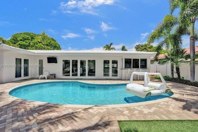 2080 NE 65th Street, Fort Lauderdale, FL 33308