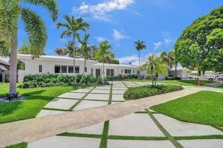 2080 NE 65th Street, Fort Lauderdale, FL 33308